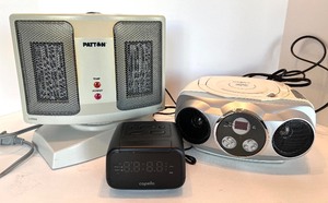 lot 84 image: Patton Space Heater, Capello Digital Alarm Clock & Insignia Portable CD Player