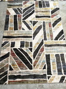 lot 124 image: Mohawk Home Calico Rug 63 x 90 in Gun Metal 100% Polyester #1