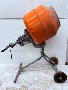 lot 8 image: Used YARDMAX YM0146 5.0 Cu. Ft. Portable Electric Concrete Mixer - Great Condition