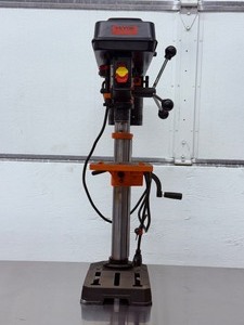 lot 11 image: WEN 4212T 10-Inch 5-Amp Variable Speed Benchtop Drill Press - Excellent Condition