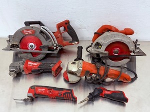 lot 70 image: Large Lot 6 Power Tools - Milwaukee M18M12 &amp Black &amp Decker Circular Saws, Grinders, Multi-Tool.