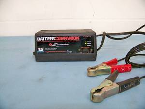 lot 26 image: Schumacher Compact Battery Companion  Charger  Maintainer