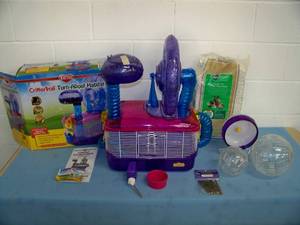 lot 12 image: KayTee CritterTrail Turn-About Hamster  Gerbil Habitat  Cage with Accessories - includes Original Box
