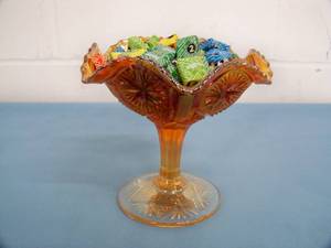 lot 1 image: Classic Candy Dish