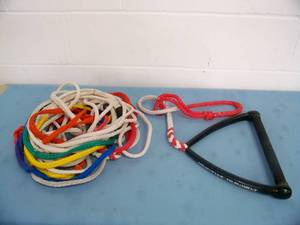 lot 78 image: Straightline Tournament Water Ski Grip and Tow Rope