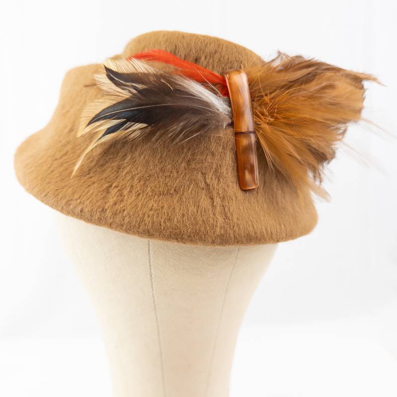 lot 104 image: Massmann Hamburg Brown Felt Hat with Feather - Vintage Hamburg Label