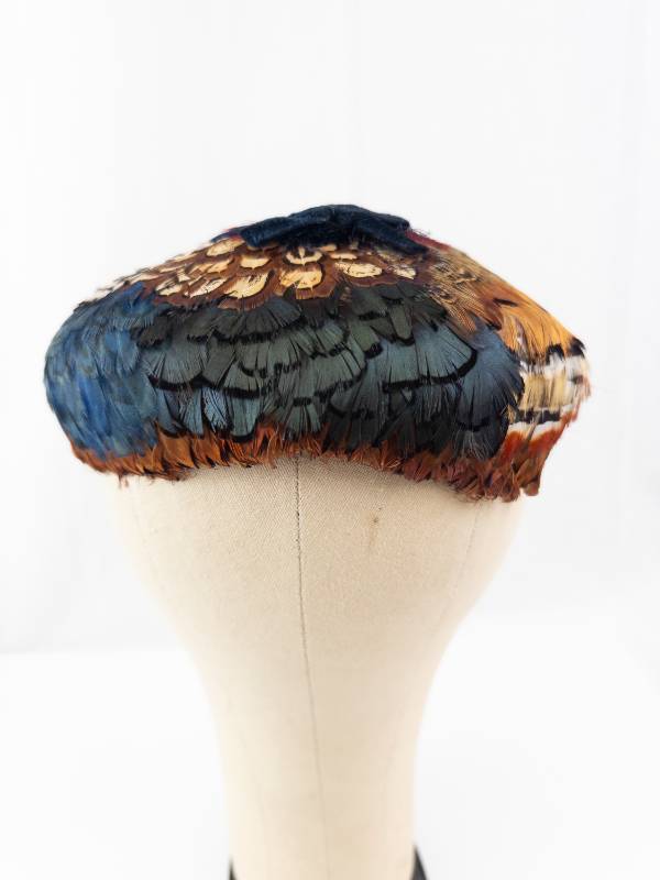lot 124 image: Coralie Feathered Headpiece - Multicolor Fascinator