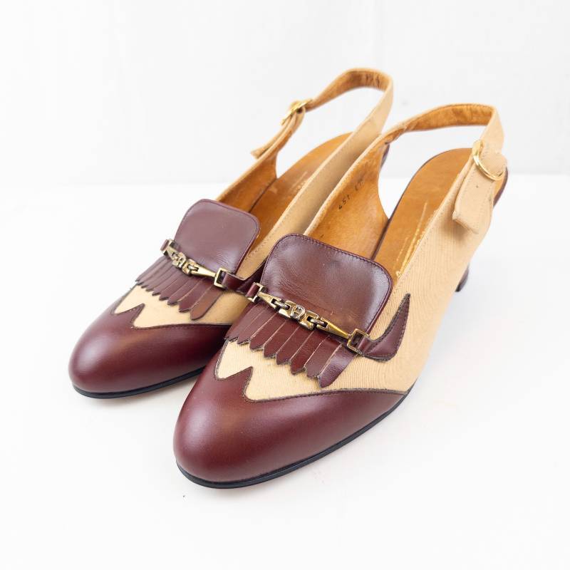 lot 168 image: Vintage Two-Tone Leather Slingback Heels with Fringe & Gold Chain - Size 10 M