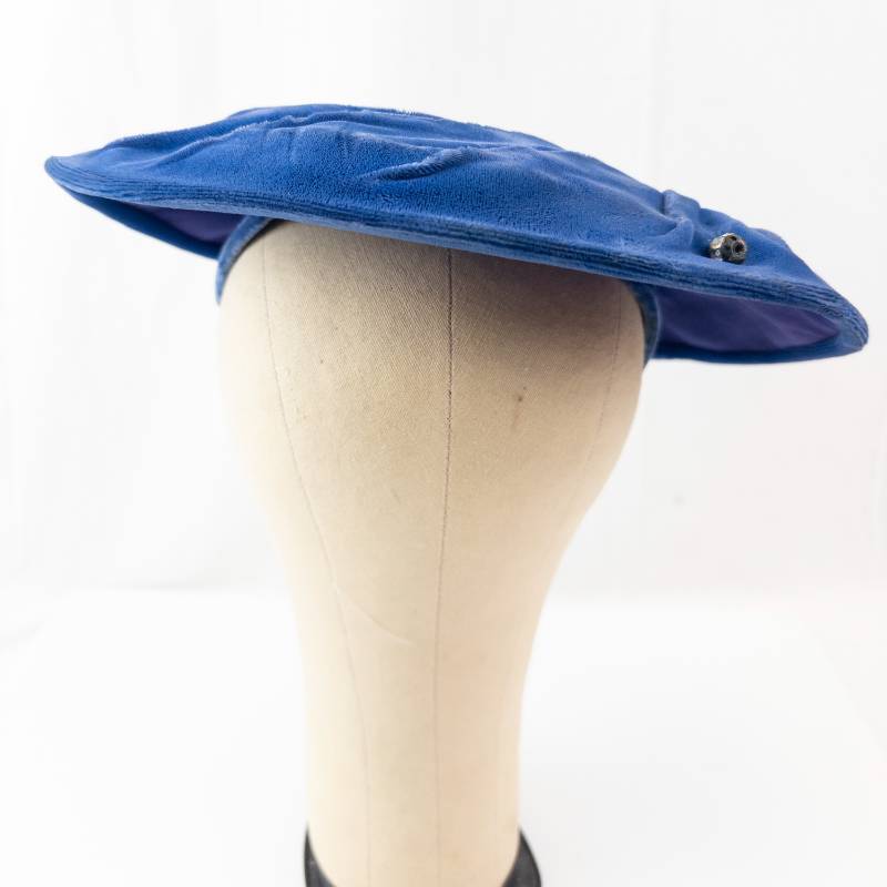 lot 32 image: Blue Velvet Turban Hat with Pearl Pin