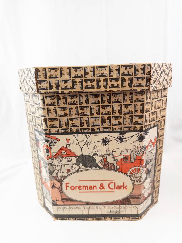 lot 236 image: Foreman & Clark Hexagonal Hat Storage Box - Patterned Vintage Decor
