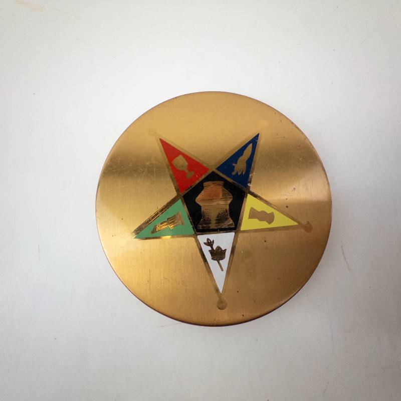 lot 260 image: Elgin American Powder Compact - Gold Tone Round with Multicolor Star Inlay