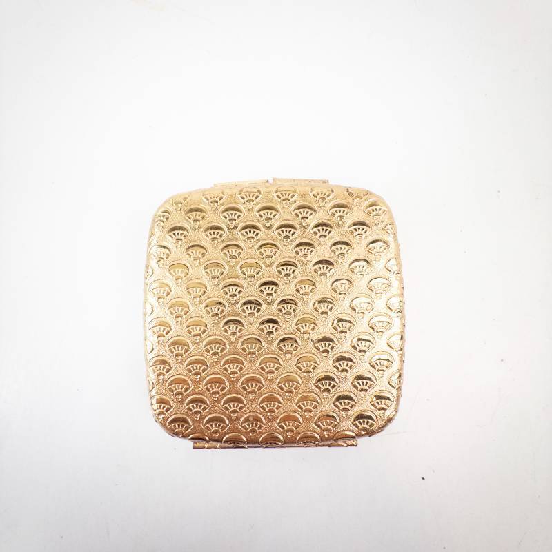 lot 267 image: Coty French Flair Vibrant Compact Powder - 0.43 oz - New York