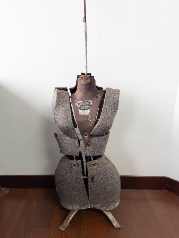 lot 215 image: Sally Stitch Push Button Dress Form - Vintage Torso on Stand
