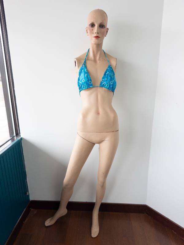 lot 219 image: Vintage LSS Full-Body Female Mannequin - Turquoise Bikini, Life-Size Display