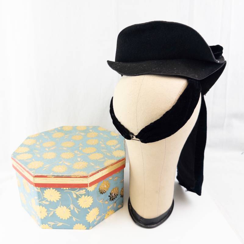 lot 226 image: Black Velvet Hat with Ribbon - Vintage Floral Cannon Hat Box