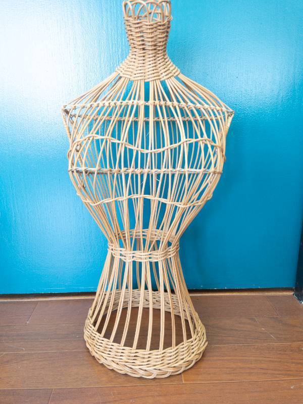 lot 196 image: Wicker Dress Form Bust - Open Lattice Rattan Display Stand