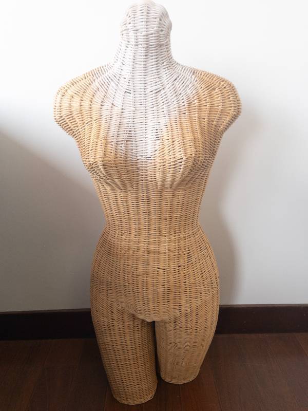 lot 199 image: Natural Wicker Dress Form Mannequin - Full Body Display