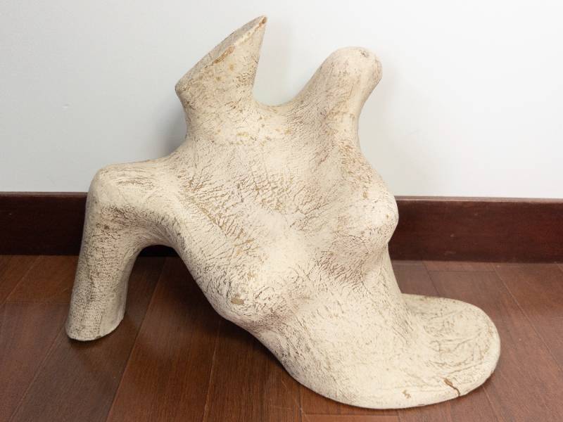 lot 208 image: Sculpture - Modernist Abstract Plaster, One Piece