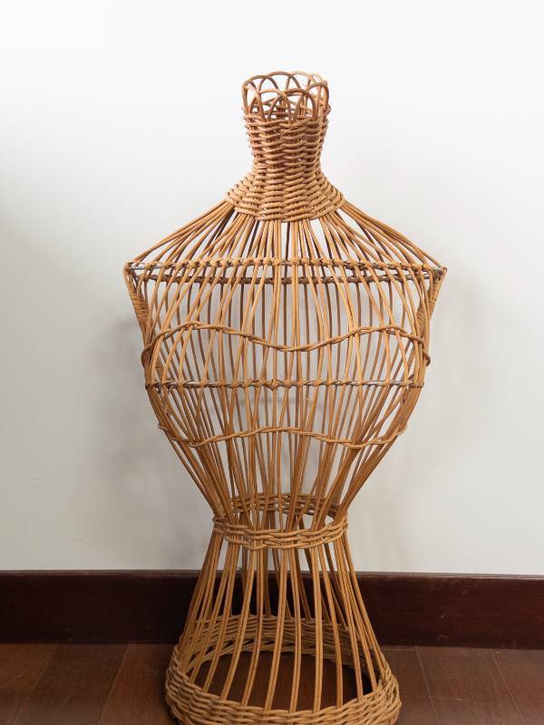 lot 205 image: Wicker Dress Form Bust - Decorative Rattan Open-Weave Mannequin