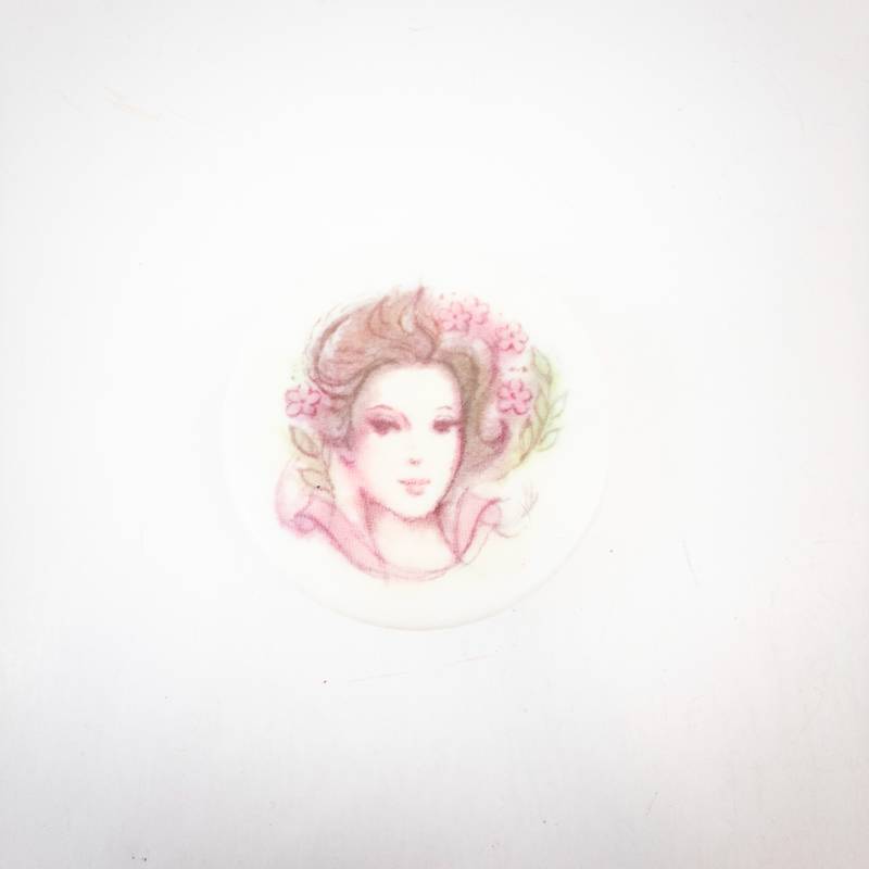 lot 276 image: Avon Charm Portable Compact - Round White Powder With Portrait Design