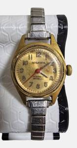 lot 33 image: Ladies Vintage Rodania Mechanical Wristwatch with 17 Jewels