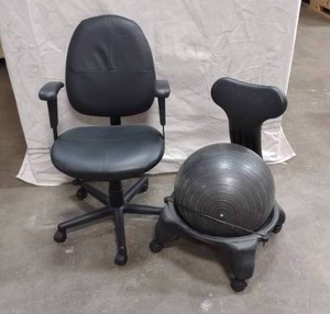 lot 66 image: Office Chair Balance Ball Chair