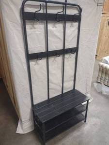 lot 82 image: Hall Tree Bench