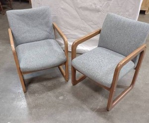 lot 14 image: Matching Grey Waiting Room Style Chairs