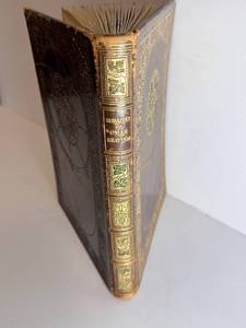 lot 39 image: Rubaiyat of Omar Khayyam - Ballantyne Press Leather Bound with Gilt Decoration