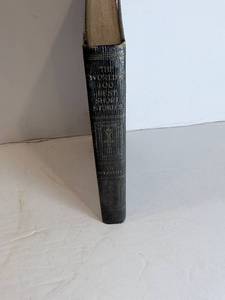 lot 86 image: Funk & Wagnalls The Worlds One Hundred Best Short Stories Volume 3 Mystery