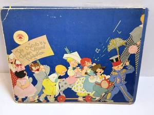 lot 185 image: Lets Play Circus Vintage Childrens Picture Book Set