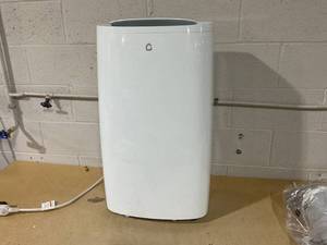lot 371 image: Lifeplus 10,000 BTU Portable Air Conditioners Up to 500 sq. ft. Dehumidifier and Fan Modes with Remote, White