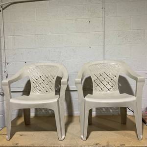 lot 340 image: LOT OF 2 Adams Big Easy Portobello Outdoor Stack Chair