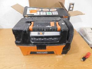 lot 24 image: RIDGID 3 Gal. 5.0 Peak HP NXT Shop Vacuum