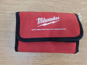 lot 70 image: Milwaukee 8-in-1 1000V Insulated Slim-Tip Multi-Bit Screwdriver