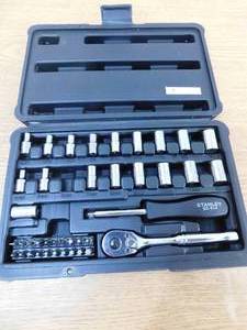 lot 74 image: Stanley 14 in. Drive SAEMetric Mechanics Tool Set (40-Piece) with Case