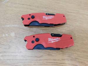 lot 89 image: (2) Milwaukee Fastback Knives