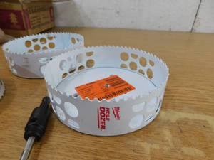 lot 175 image: (3) Milwaukee 6 Hole Dozer