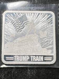 lot 10 image: 1 TROY OZ .999 FINE SILVER TRUMP TRAIN BAR