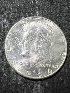 lot 56 image: 1964 US KENNEDY HALF DOLLAR