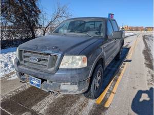 lot 4 image: 2004 Ford F-150 XLT