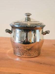lot 1076 image: Silverplated Lidded Ice Bucket - Paul Revere by W.M. Rogers & Son  Mid-Century Modern style  #27 design  with Glass Liner