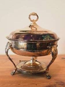 lot 1077 image: Vintage 11 1940-grams Silverplated Chafing Dish with Stand and Alcohol Burner