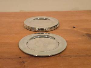 lot 1087 image: Lot of (6) 6 610-grams (total) Silverplated Bread Plates - Monogram F by W.M. A. Rogers