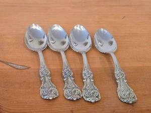 lot 1120 image: Lot of (4) 5-78 146-grams (total) Sterling Silver Teaspoons - Francis I by Reed & Barton