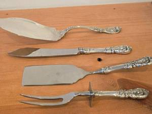 lot 1135 image: 516-grams (total) Sterling Silver Sterling Silver Fish Server 11-34, FishCake Knife with Mirrorstele Sterling Handle 10-34, Lasagna Server 9-78 - Francis I by Reed & Barton