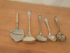 lot 1145 image: Lot of (5) 326-grams (total) Sterling Silver Flatware - Ladles, Servers