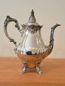lot 1078 image: 1451-grams Baroque Silverplated Holloware Tea Pot by Wallace  Mid-Century Modern style  #282 10 x 11 x 5
