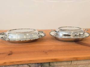 lot 1191 image: Lot of (2) Vintage 1730-grams (total) Silverplated Covered Vegetable Bowls 10 x 12