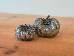 lot 1917 image: Lot of (2) Vintage 187-grams (total) Pumpkin theme 900 Silver Betel Boxes (Cambodia)